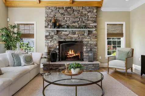 39 Overton Road Windham NH 03087