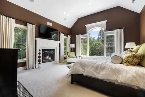 39 Overton Road Windham NH 03087