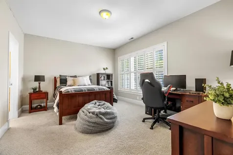 39 Overton Road Windham NH 03087