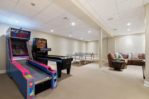 39 Overton Road Windham NH 03087