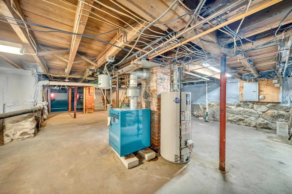 601 Hall Street Manchester NH 03104