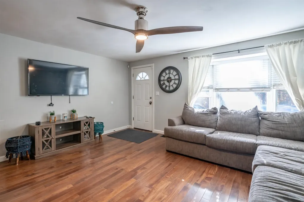 35 W Mitchell Street Manchester NH 03103