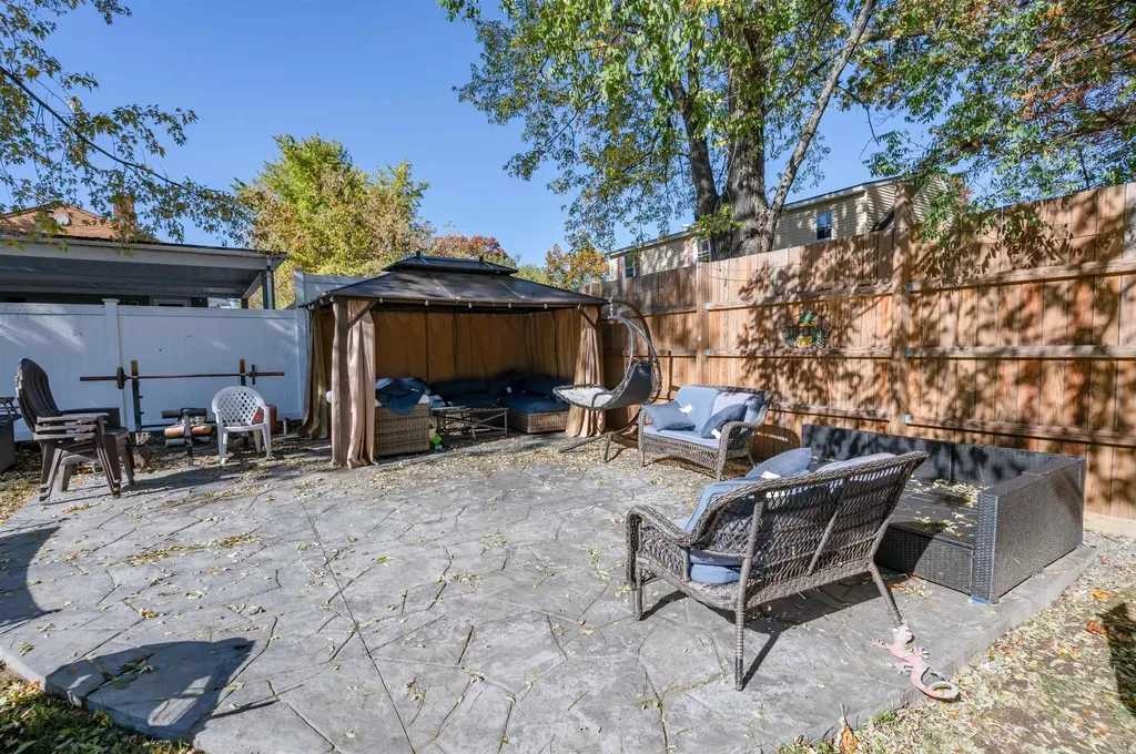 35 W Mitchell Street Manchester NH 03103