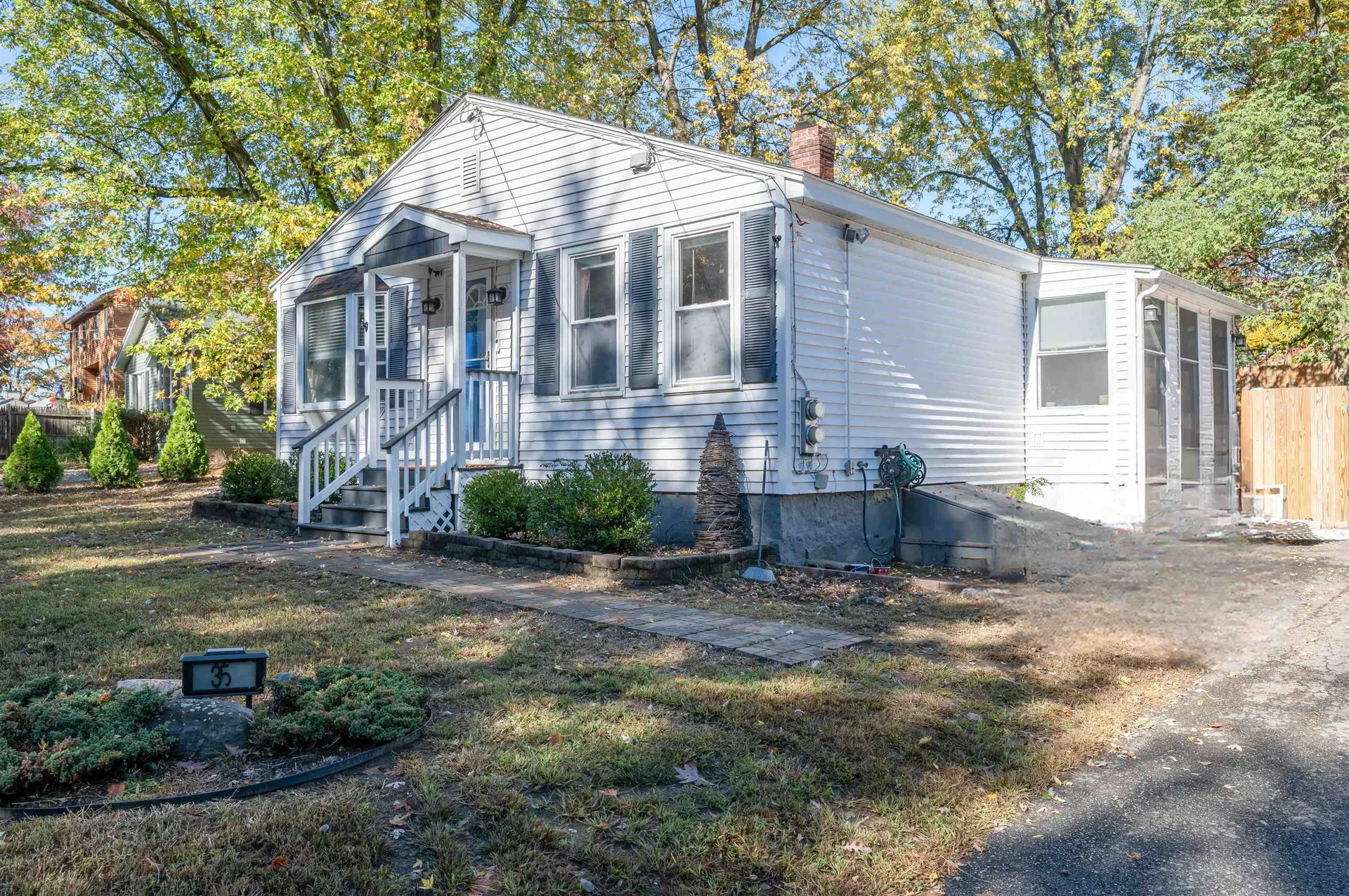 35 W Mitchell Street Manchester NH 03103