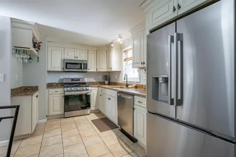 35 W Mitchell Street Manchester NH 03103