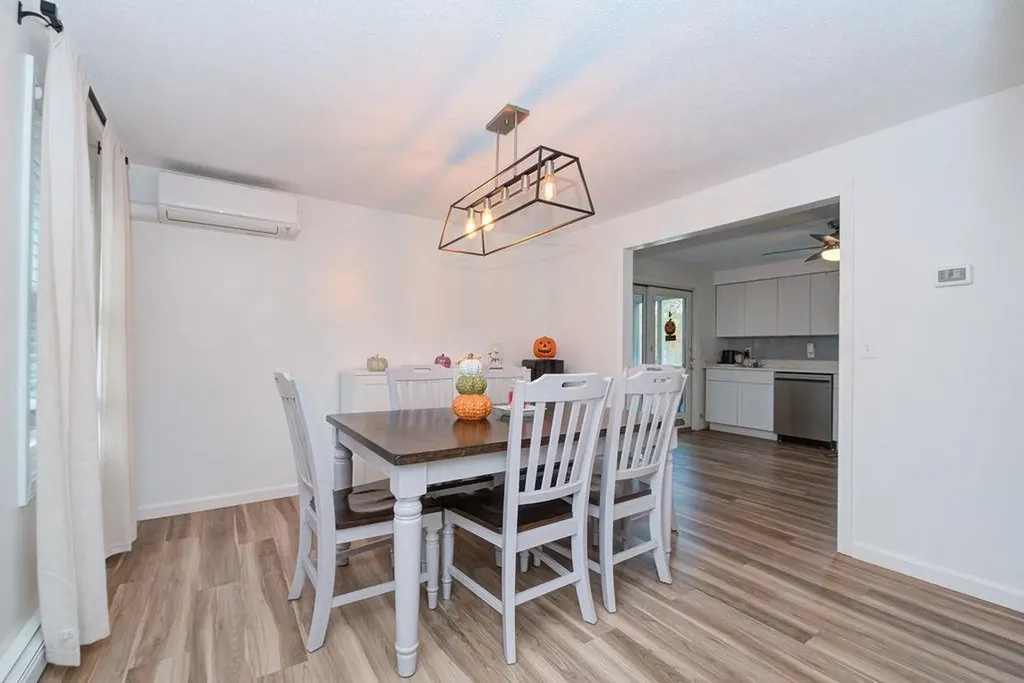 45 Damren Road Derry NH 03038