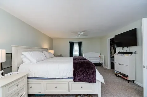 45 Damren Road Derry NH 03038