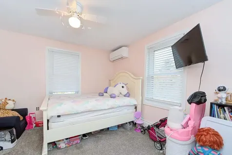 45 Damren Road Derry NH 03038