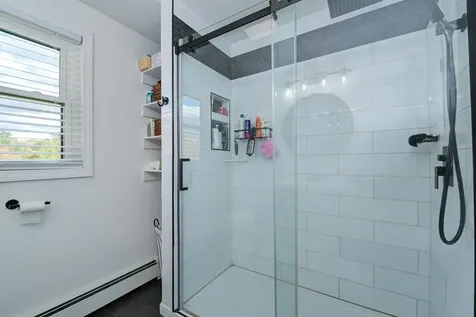 45 Damren Road Derry NH 03038