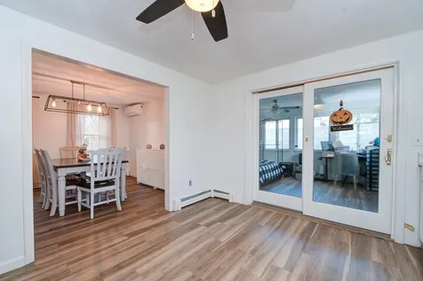 45 Damren Road Derry NH 03038