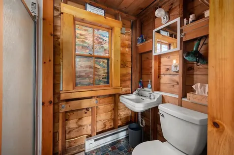 99 Pleasant Street Meredith NH 03253