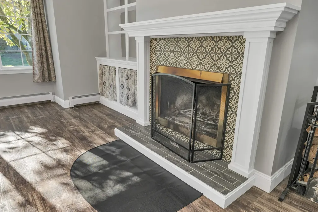 23 Base Hill Road Keene NH 03431