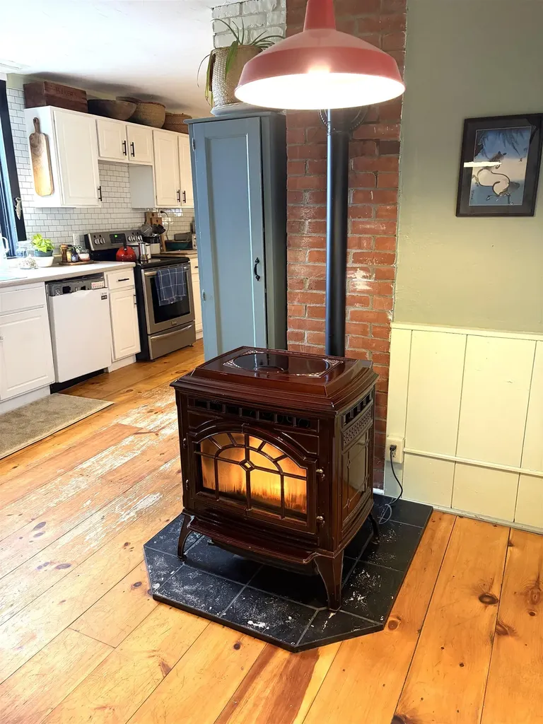 129 Old Dublin Road Peterborough NH 03458