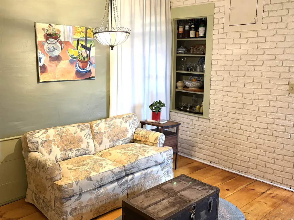 129 Old Dublin Road Peterborough NH 03458