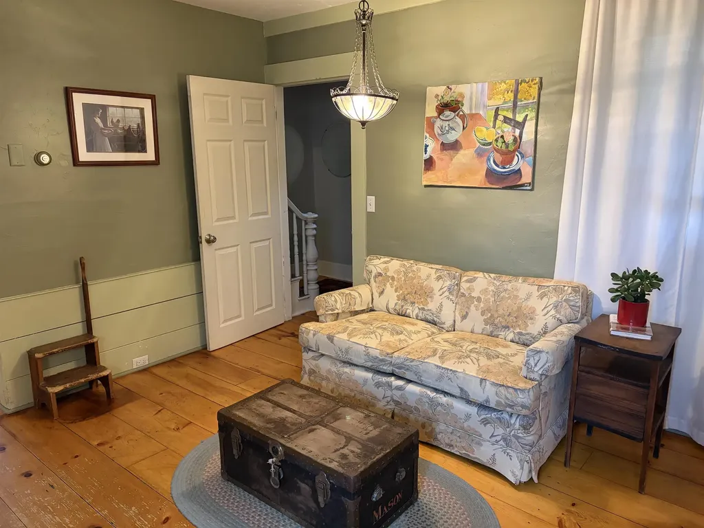 129 Old Dublin Road Peterborough NH 03458