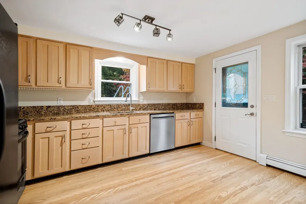 64 Kelsey Mill Road Northwood NH 03261