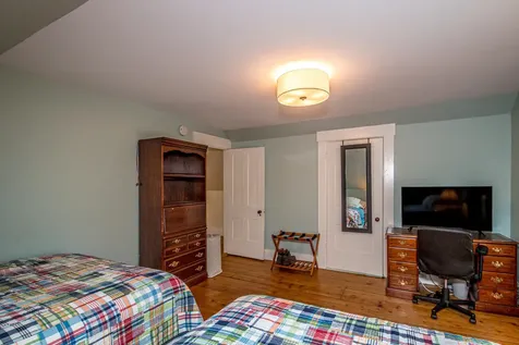 49 Middle Street Lancaster NH 03584