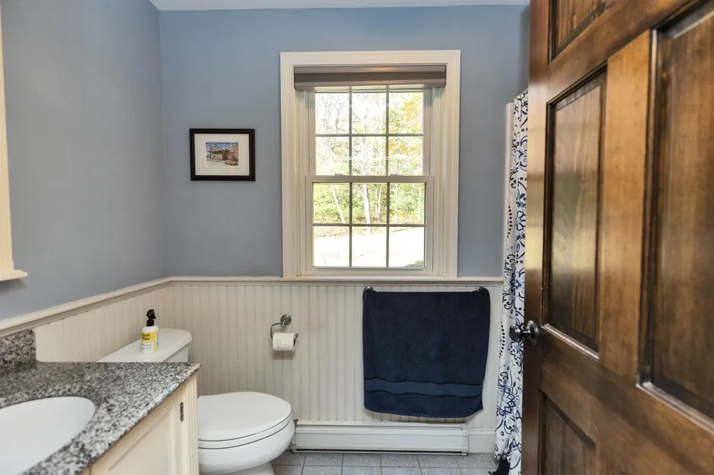 13 Johns Drive Hooksett NH 03106