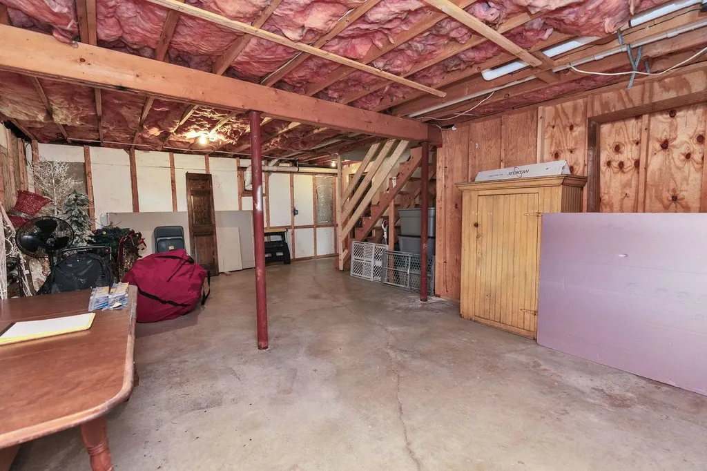 13 Johns Drive Hooksett NH 03106