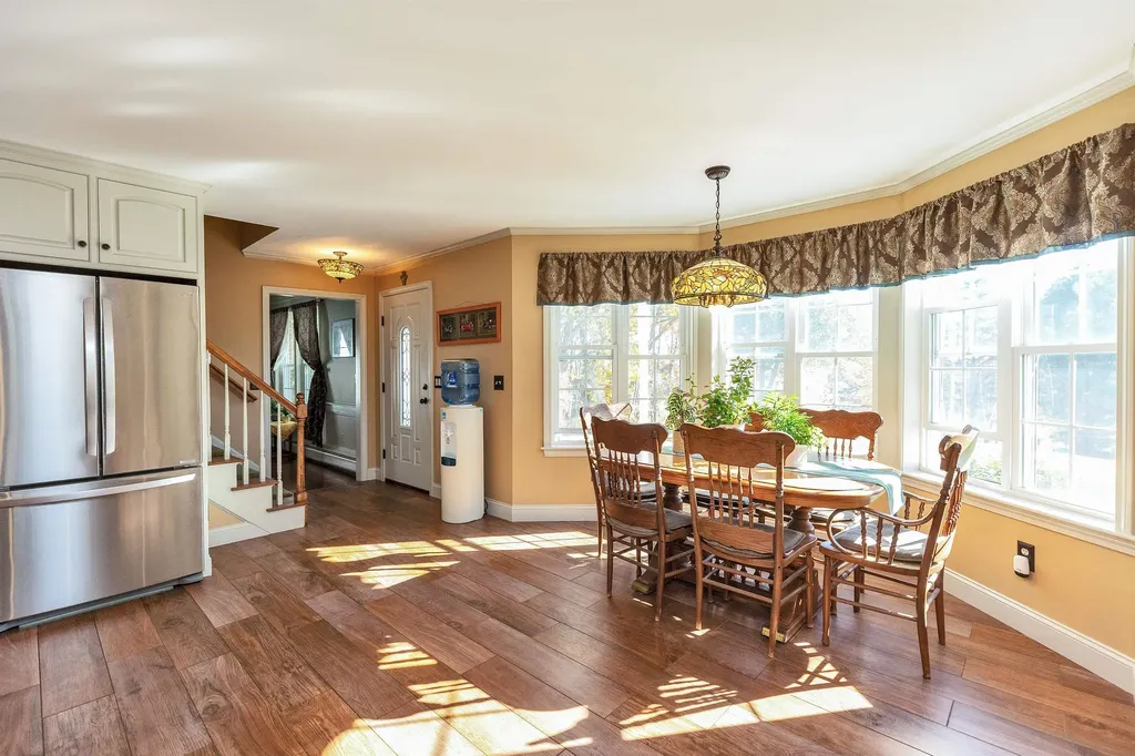 13 Johns Drive Hooksett NH 03106