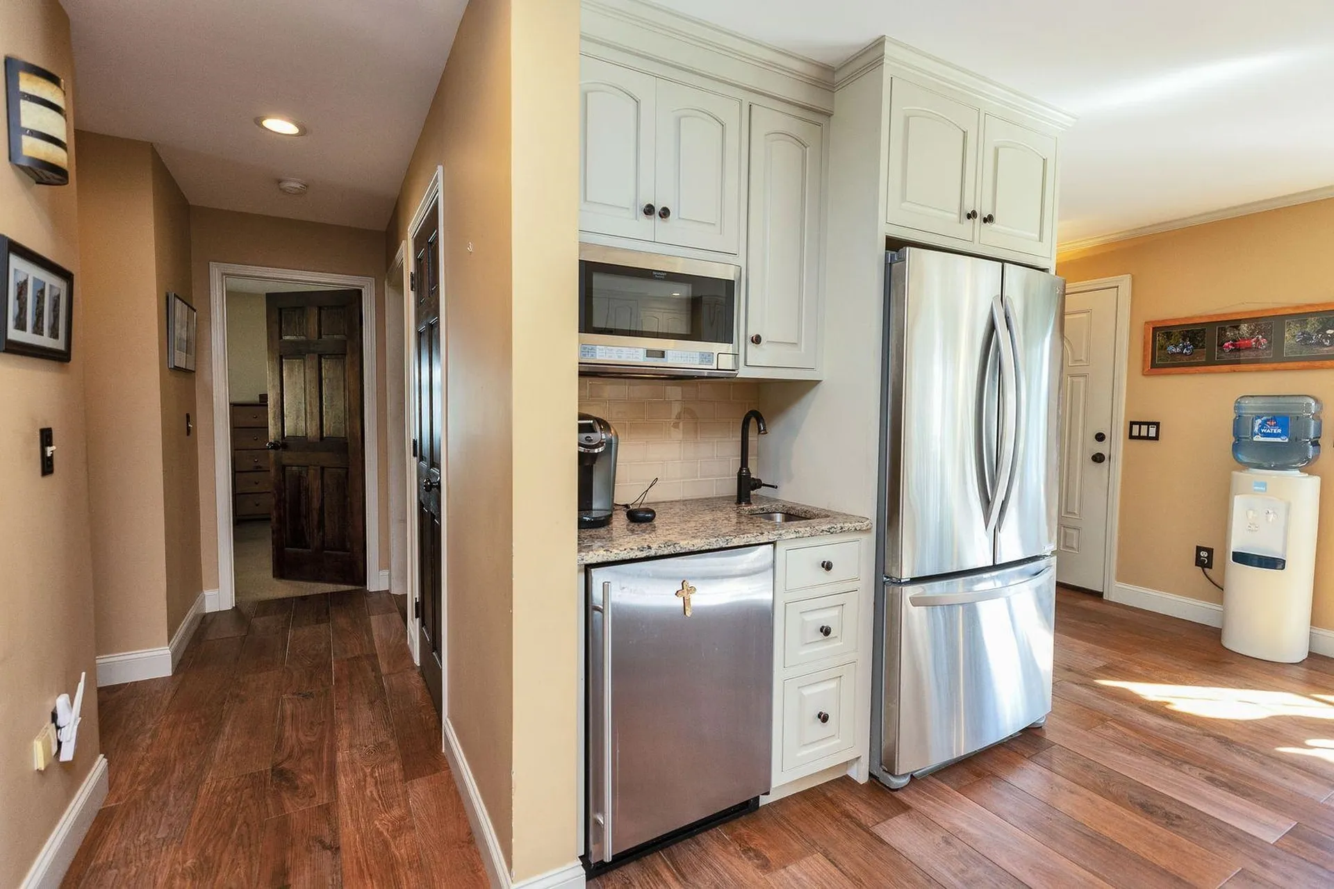 13 Johns Drive Hooksett NH 03106