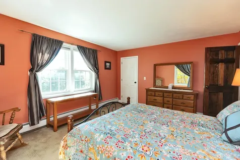 13 Johns Drive Hooksett NH 03106