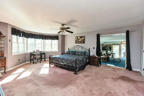 13 Johns Drive Hooksett NH 03106