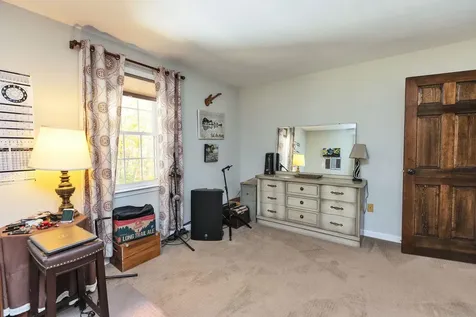 13 Johns Drive Hooksett NH 03106