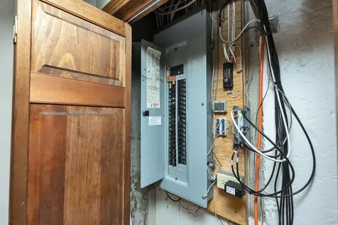 13 Johns Drive Hooksett NH 03106