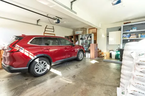 13 Johns Drive Hooksett NH 03106