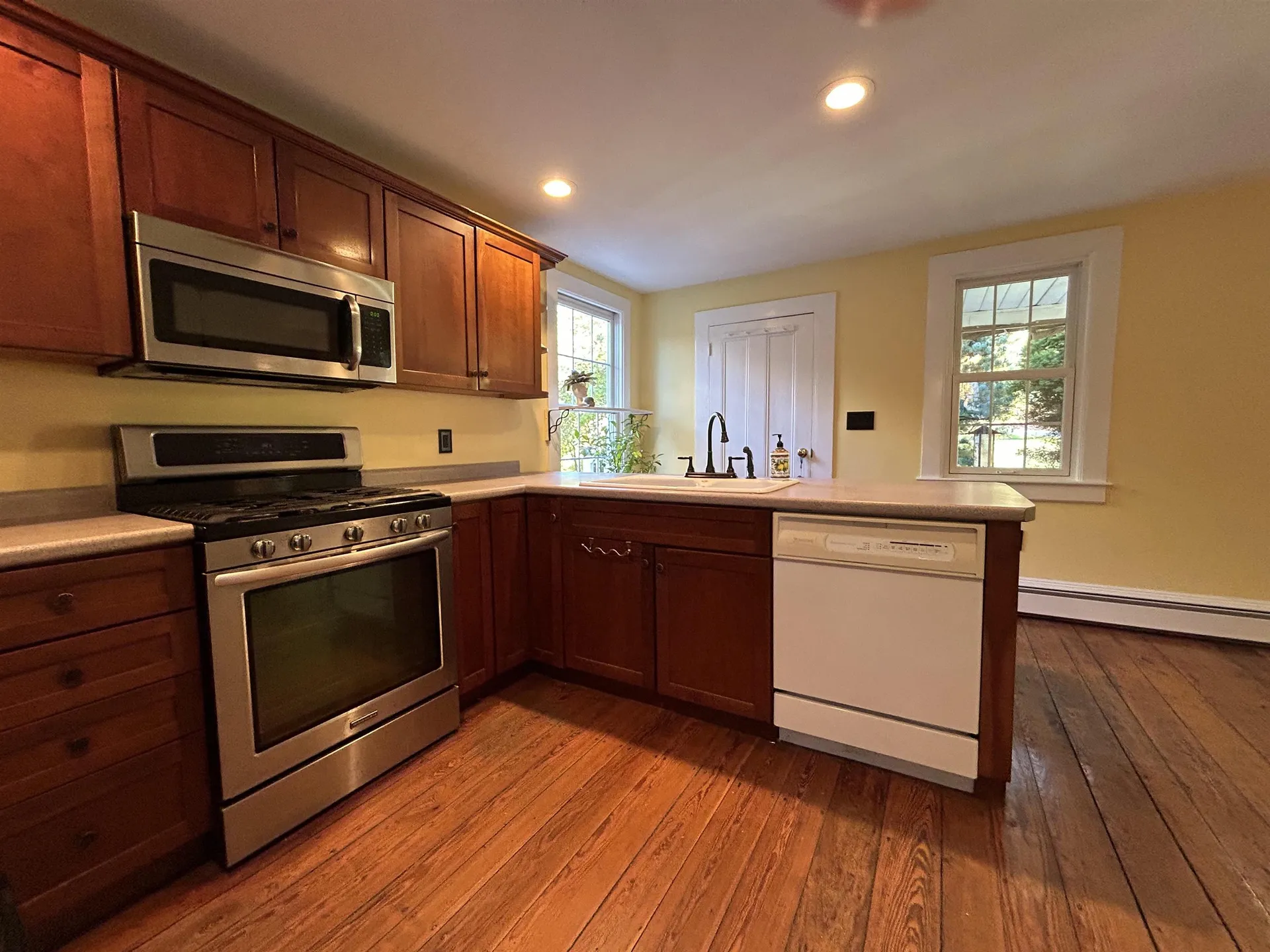 540 Ocean Road Portsmouth NH 03801