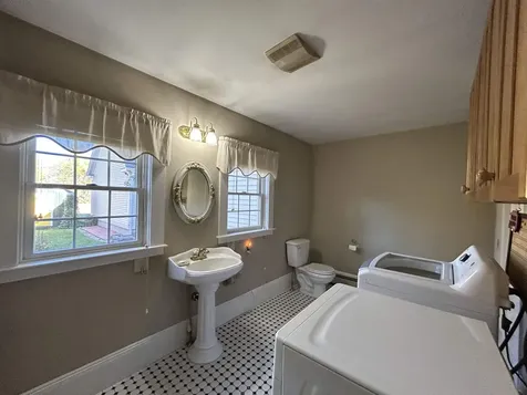 540 Ocean Road Portsmouth NH 03801