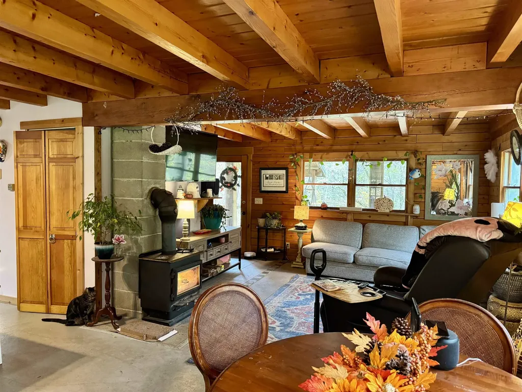 96 Maclean Road Alstead NH 03602