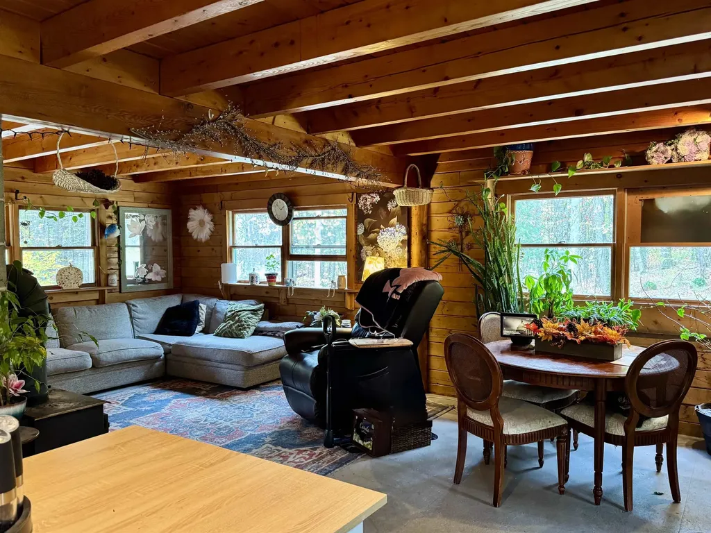 96 Maclean Road Alstead NH 03602