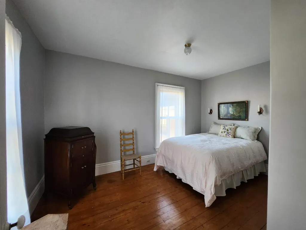 527 Hanover Street Manchester NH 03104