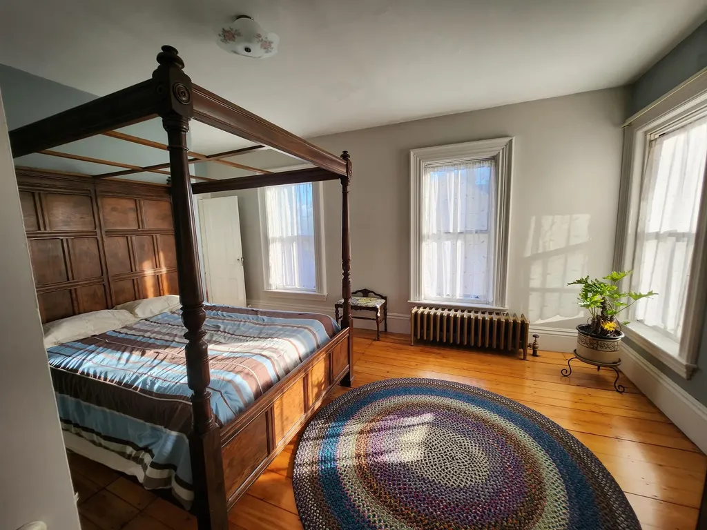 527 Hanover Street Manchester NH 03104