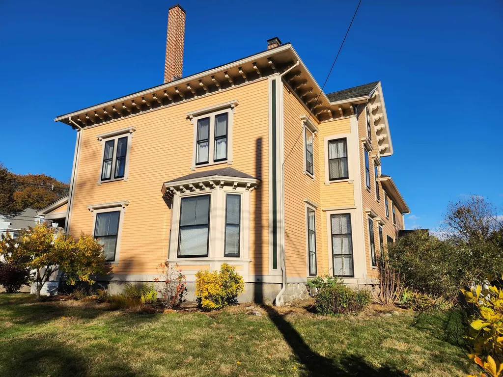 527 Hanover Street Manchester NH 03104