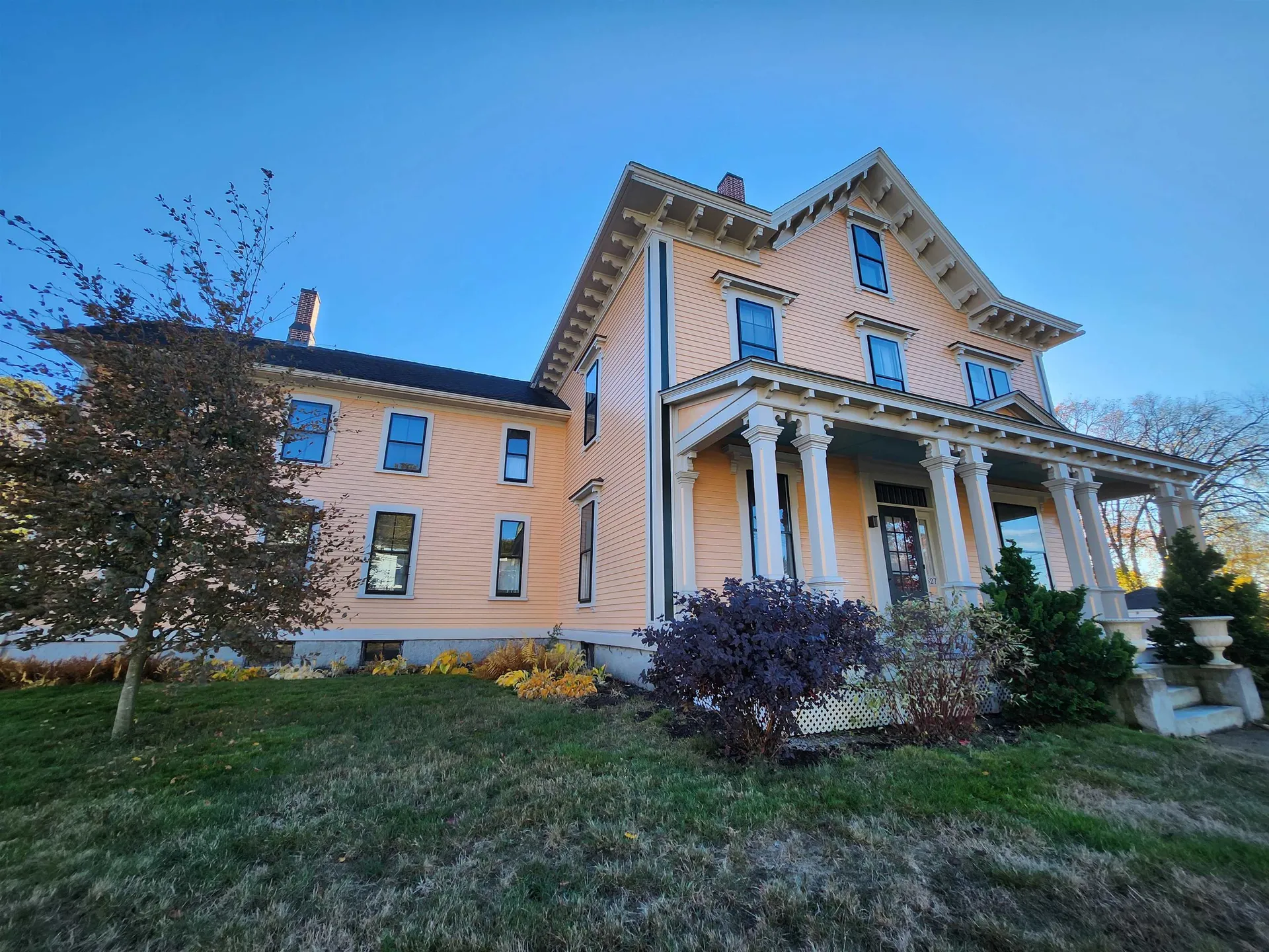 527 Hanover Street Manchester NH 03104