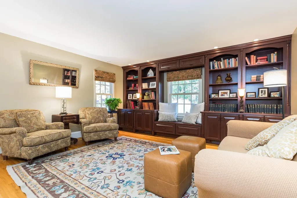 113 Exeter Road North Hampton NH 03862