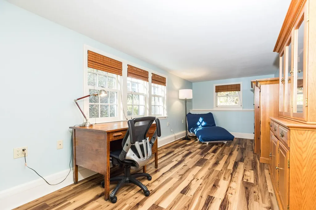 113 Exeter Road North Hampton NH 03862