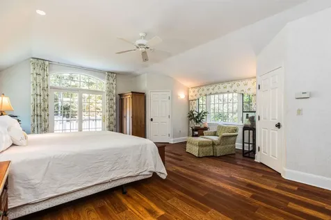 113 Exeter Road North Hampton NH 03862