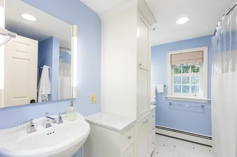 113 Exeter Road North Hampton NH 03862