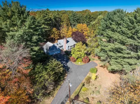 113 Exeter Road North Hampton NH 03862