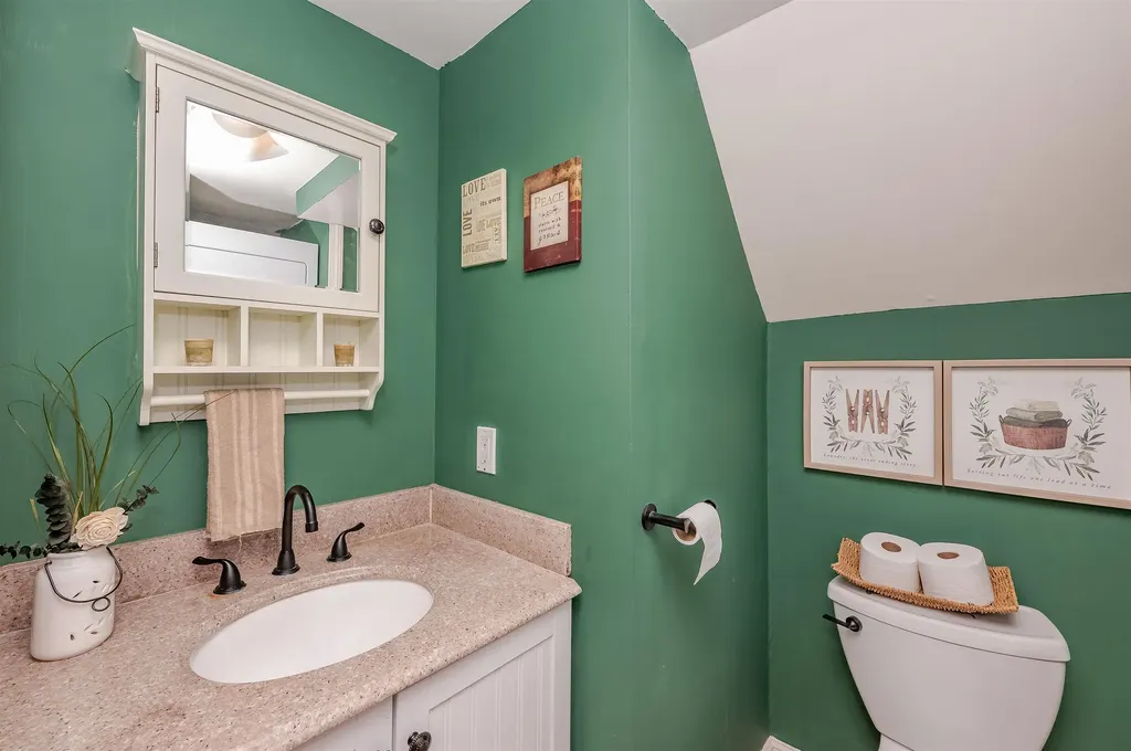 313 Main Street Hampstead NH 03841