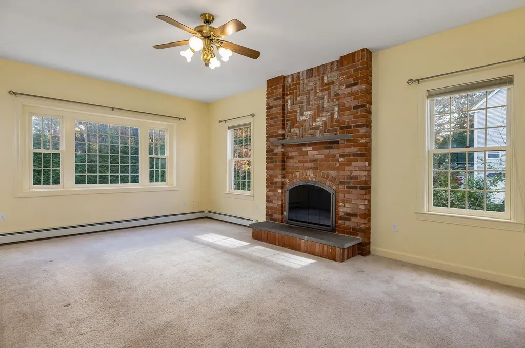 19 Juniper Lane Hampton NH 03842