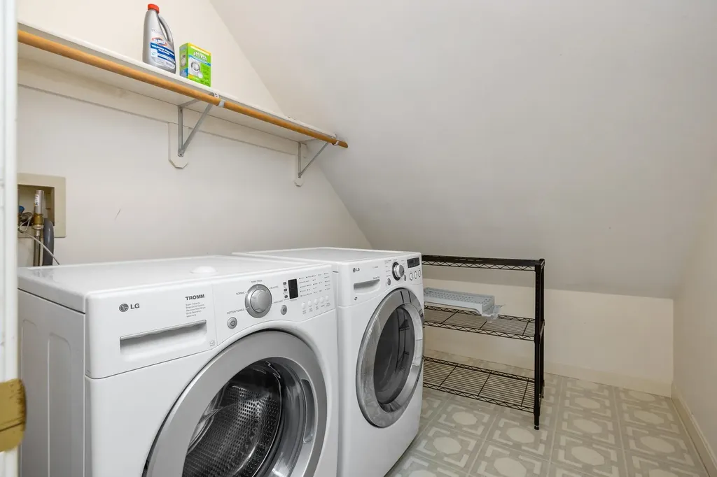 19 Juniper Lane Hampton NH 03842