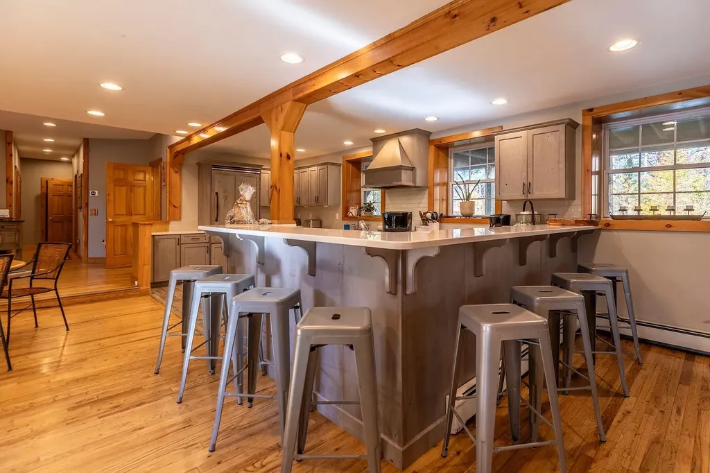 4427 West Hill Road South Jamaica VT 05343