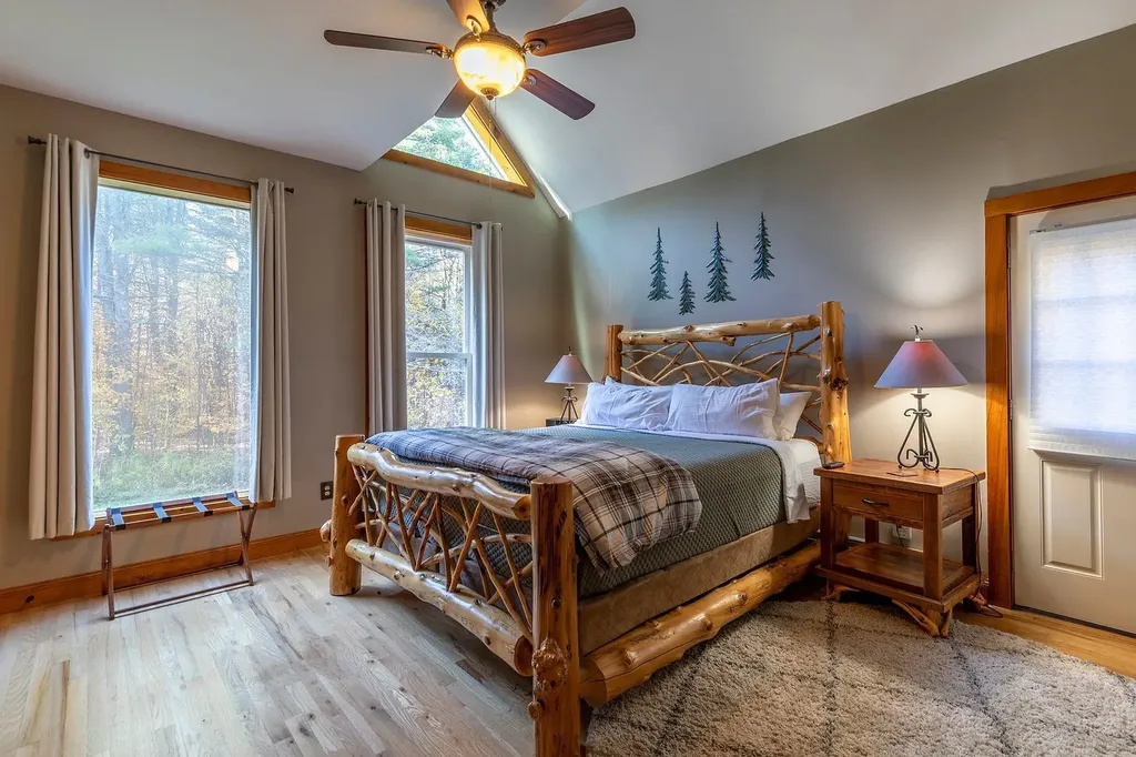 4427 West Hill Road South Jamaica VT 05343