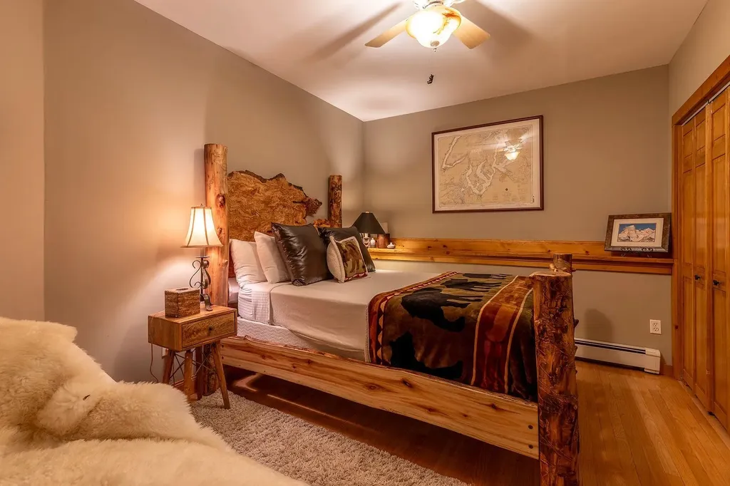 4427 West Hill Road South Jamaica VT 05343