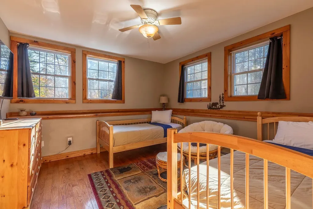 4427 West Hill Road South Jamaica VT 05343